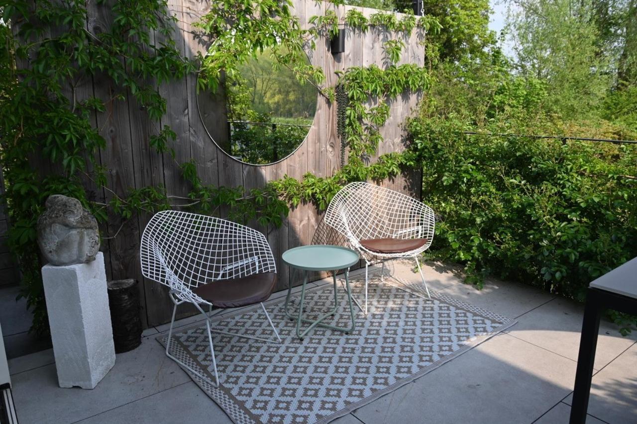 Chillann Bed & Breakfast Denderleeuw ภายนอก รูปภาพ